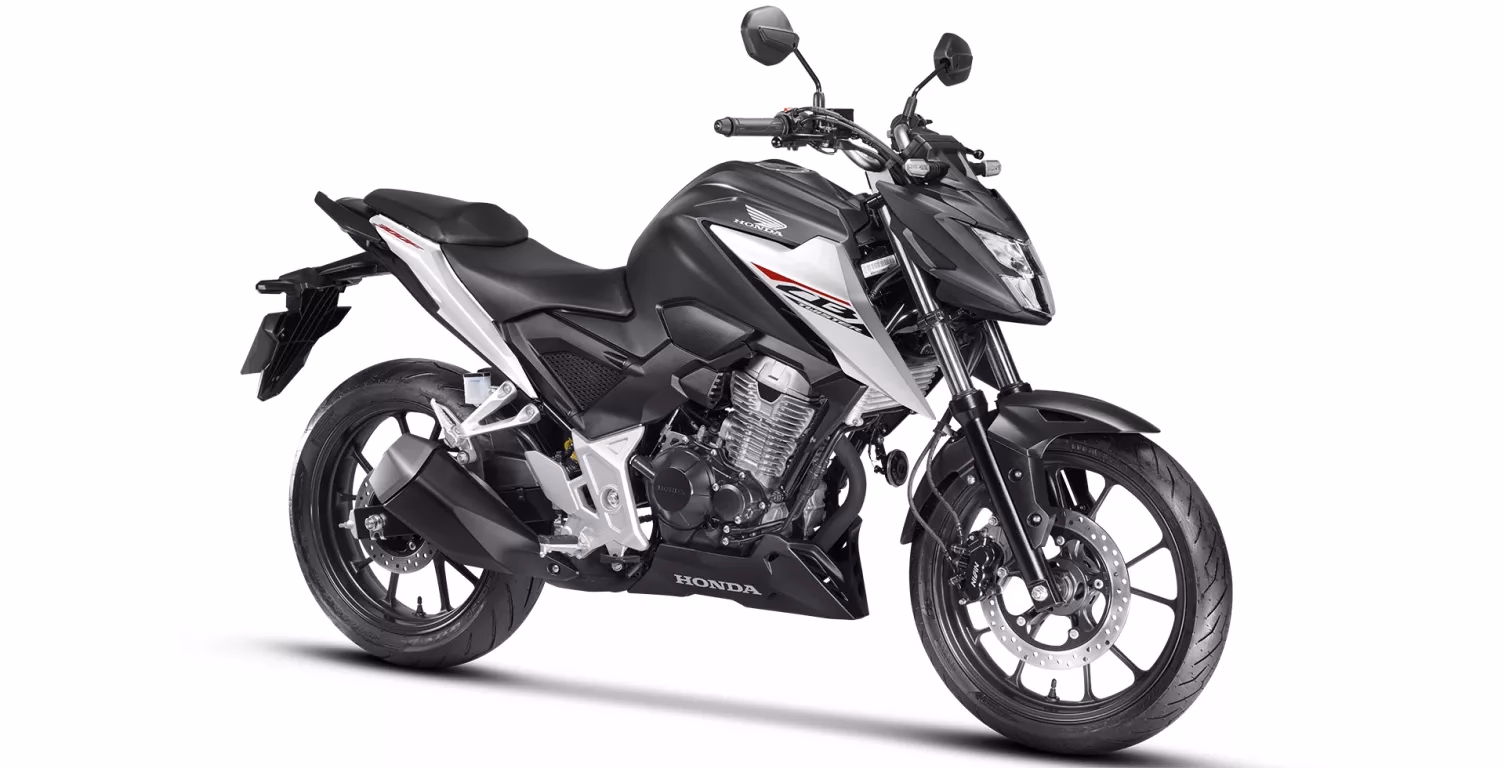 CB 300F Twister detalhe três quartos dianteira - 4 de 9