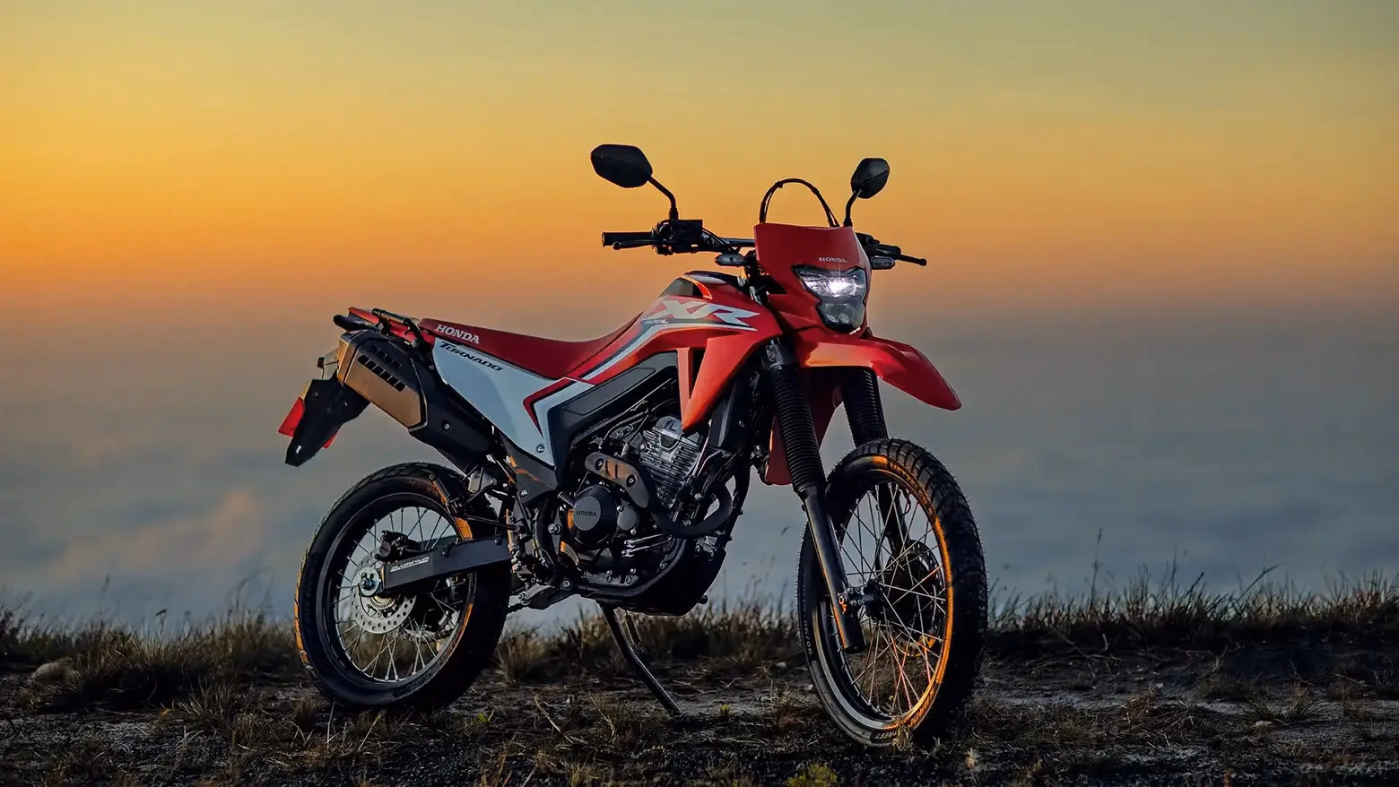 XR 300L Tornado lançamento lateral - 5 de 22