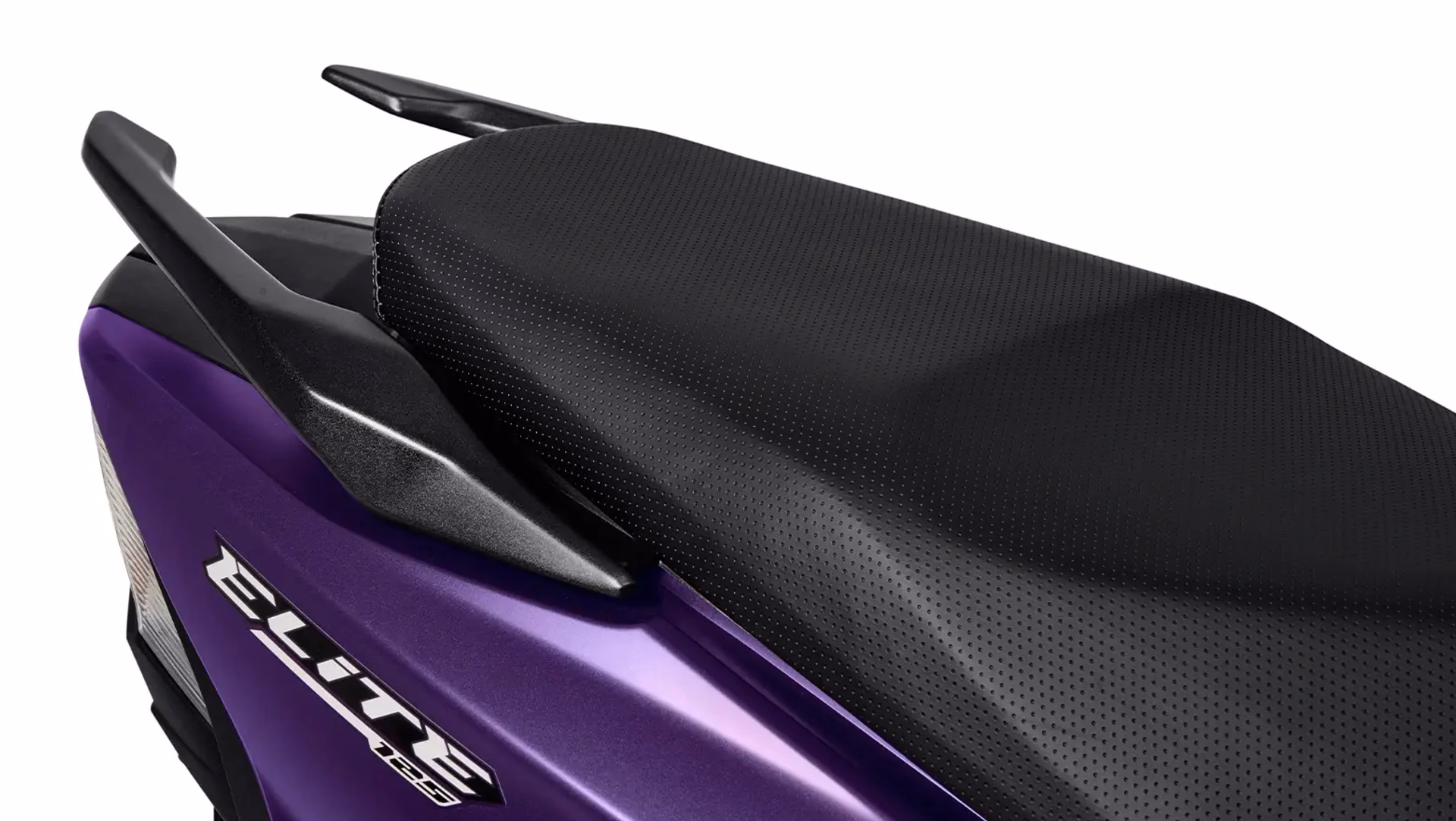 Galeria Fotos Moto Honda Nova Elite 125 Scooter Close Up Banco Carona - 3 de 16