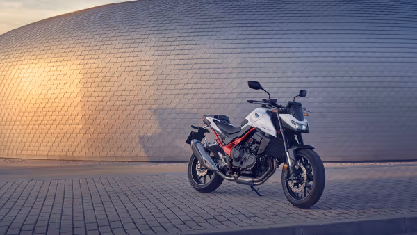 Moto Hornet 750 Galeria de Fotos - 13 de 20