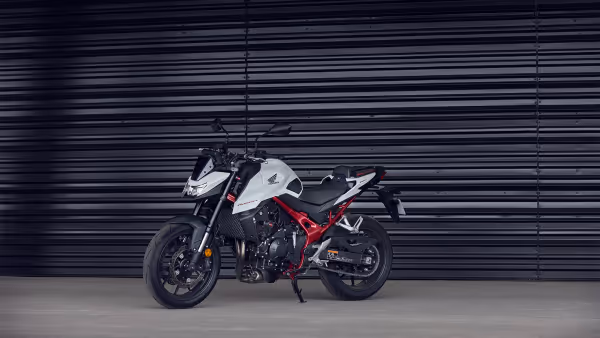 Moto Hornet 750 Galeria de Fotos - 18 de 20