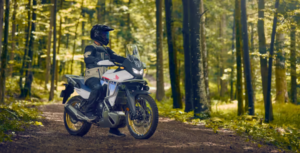 Moto XL 750 Translap Galeria de Fotos - 16 de 19